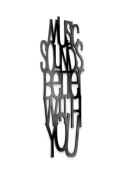 Dekoracja-z-plexi-napis-3d-na-sciane-Music-sounds-better-with-you-zdjecie-z-aranzacji-wnetrza.jpg