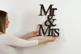 Mr & Mrs napis na ścianę