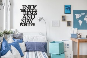 Enjoy the little things and stay positive - napis 3d