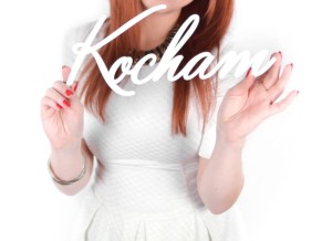 Napis na ścianę Kocham