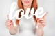 Moderat-napis-na-sciane-Love-dekoracja-2.jpg
