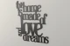 this-home-is-made-of-love-and-dreams-napis-na-sciane-03.jpg