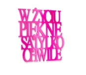 Dekoracja-z-plexi-napis-3d-na-sciane-W-zyciu-piekne-sa-tylko-chwile-zdjecie-rozowa-plexi.jpg