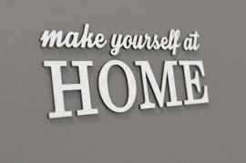 Make yourself at HOME - napisy na ścianę