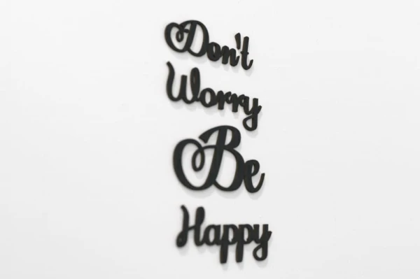 0000217-dontworrybehappy002.jpg