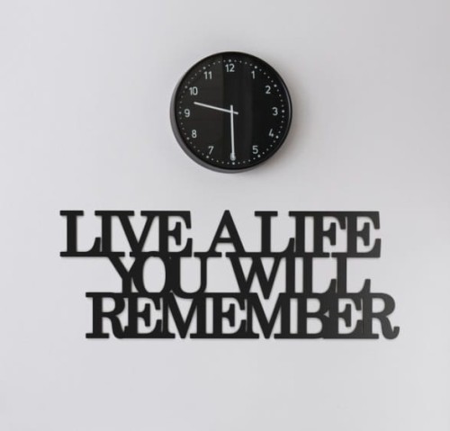 Moderat-napis-na-sciane-Live-a-life-you-will-remember-dekoracja-3d-full-0020183bc.jpg