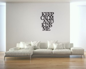 Keep calm and kiss me - napis 3d na ścianę